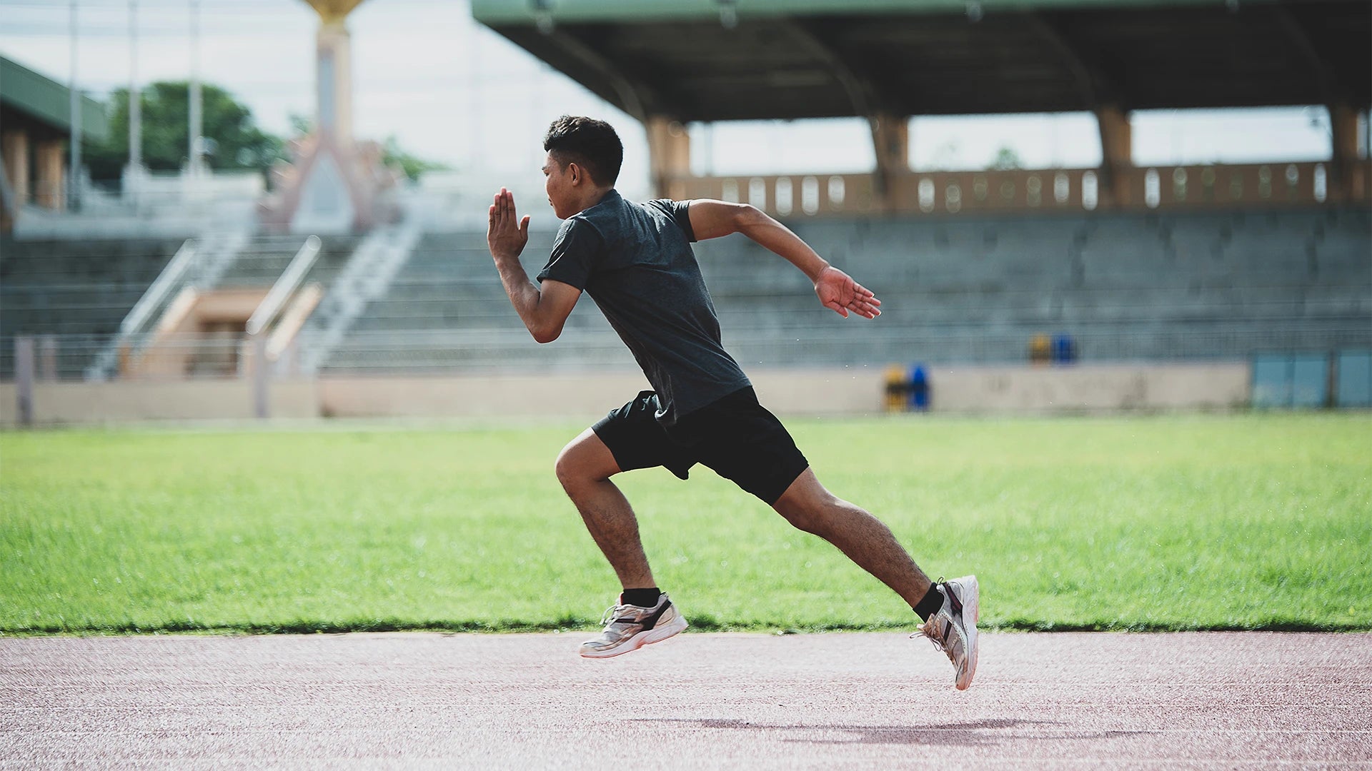 Athletes prioritizing sleep for enhanced performance and recovery benefits. 